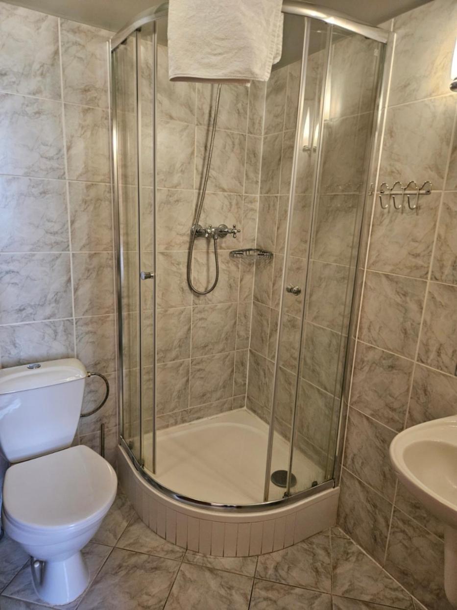 Hotel Barbarossa Хеб Экстерьер фото